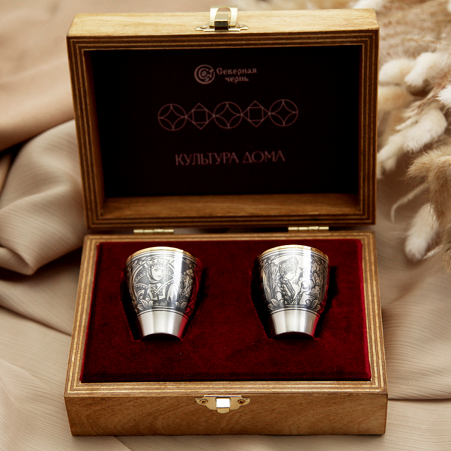 Заказать Набор чарок "Сказка о мертвой царевне" с доставкой Набор чарок "Сказка о мертвой царевне"